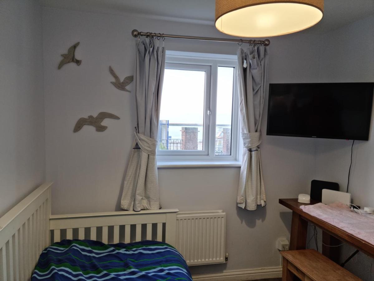 View Couples Retreat Aberavon Direct Seafront Panoramic Sea Views Large Driveway Parking Ferienhaus Port Talbot