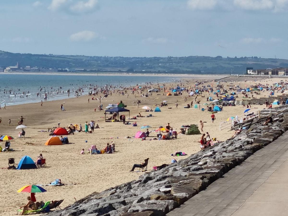 View Couples Retreat Aberavon Direct Seafront Panoramic Sea Views Large Driveway Parking *
